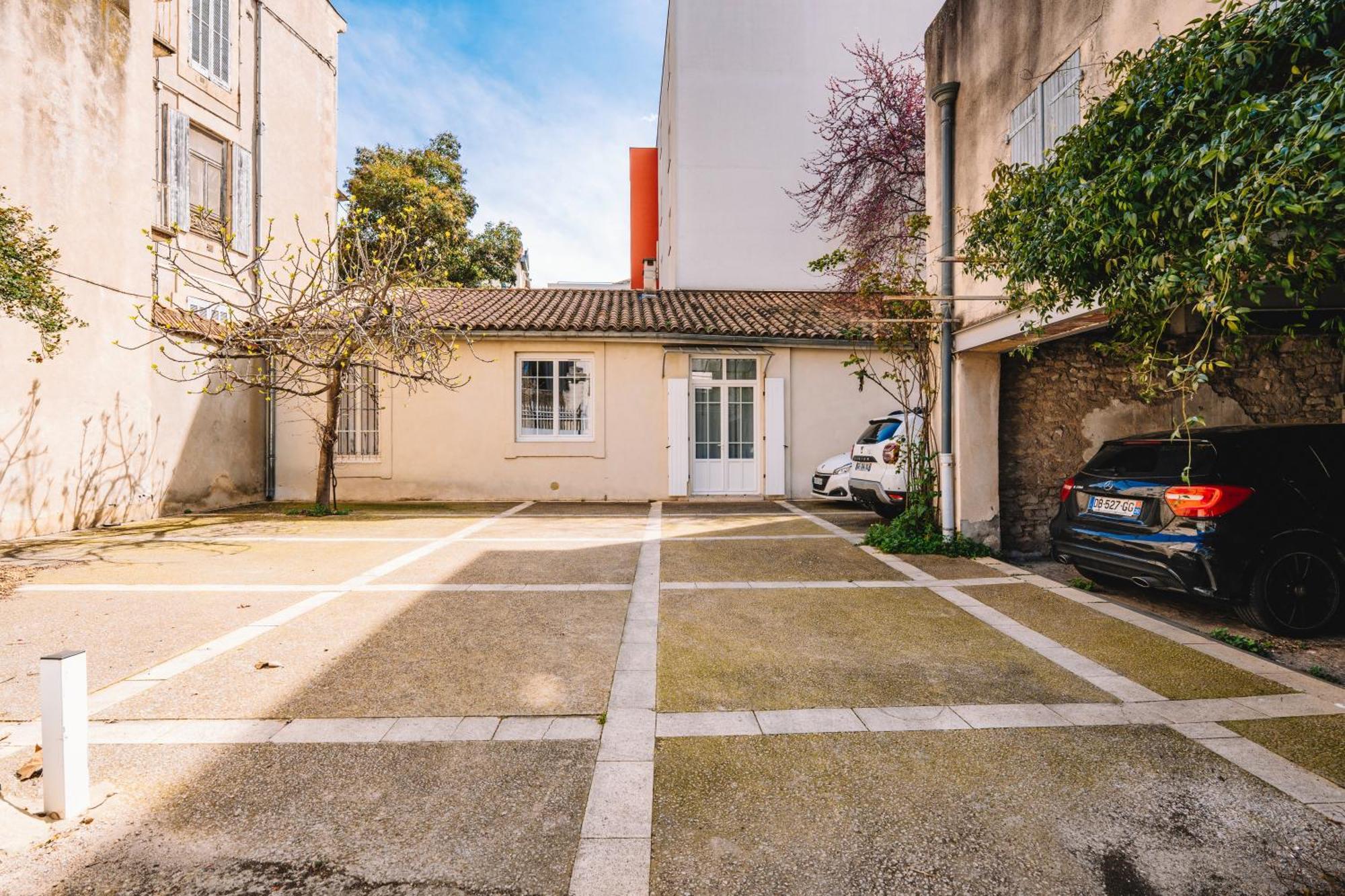 Demeure & Confort Nimes Exterior foto