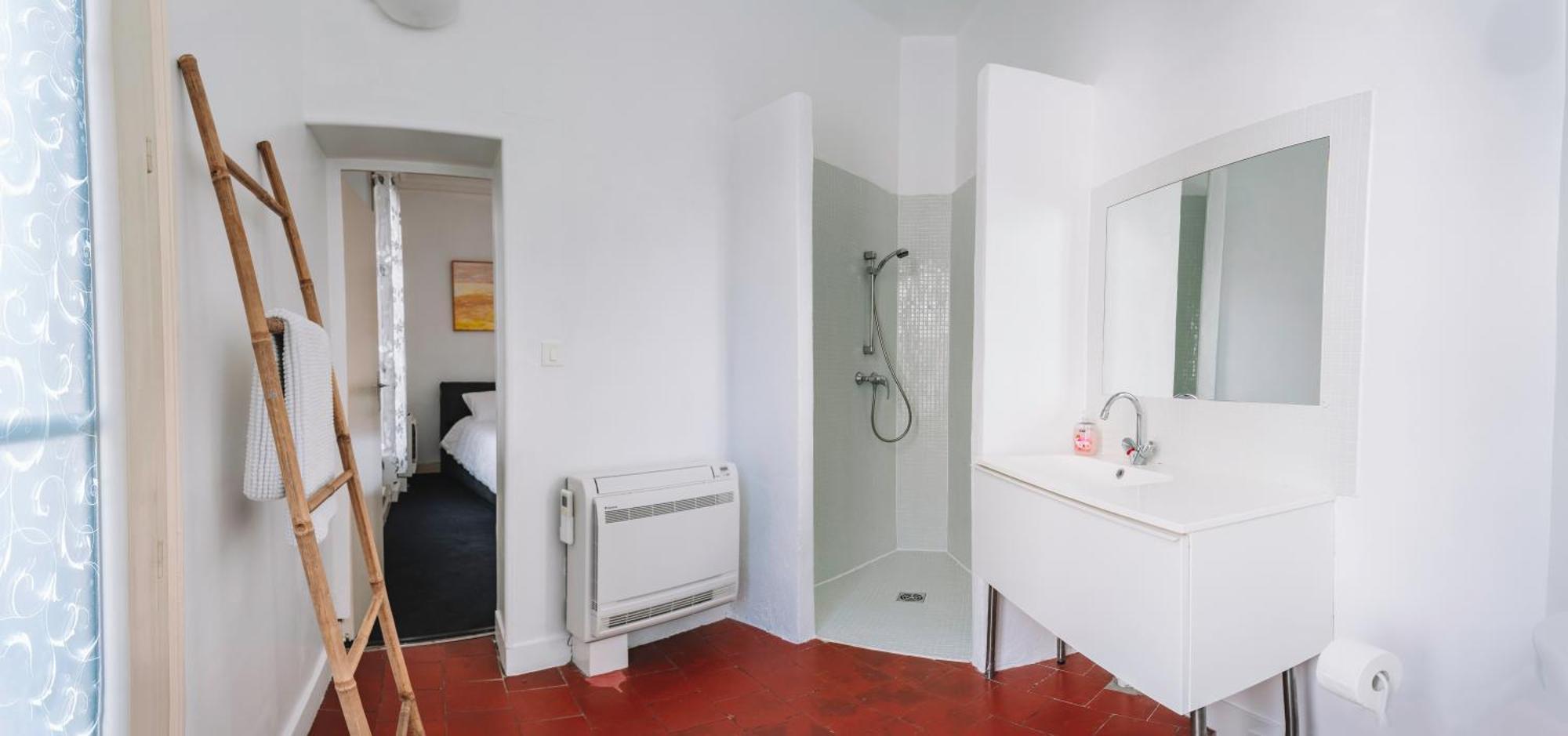 Demeure & Confort Nimes Exterior foto